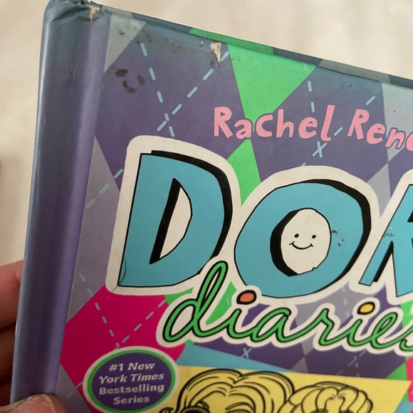 Dork Diaries lot of 2 books (#11 & #12) - Picture 4 of 10